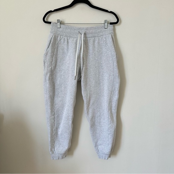 Lululemon Scuba High-Rise Jogger Heathered Core Ultra Light Grey Size 8 - Picture 4 of 10